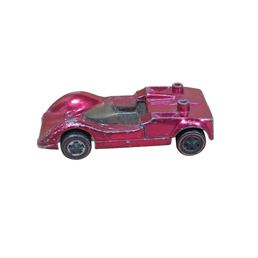 1968 Hot Wheels Redlines Chaparral 2G Magenta